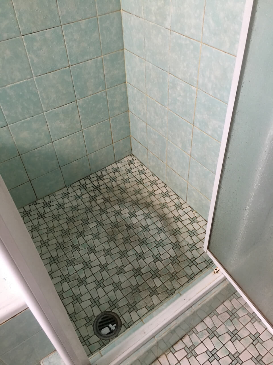 Repair that leaking shower without removing tiles - RhinoSeal